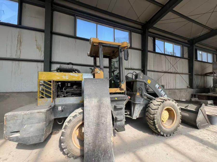 4月8日通辽某公司辅料基地轮胎式装载机1台拍卖公告（第1次）网络拍卖公告