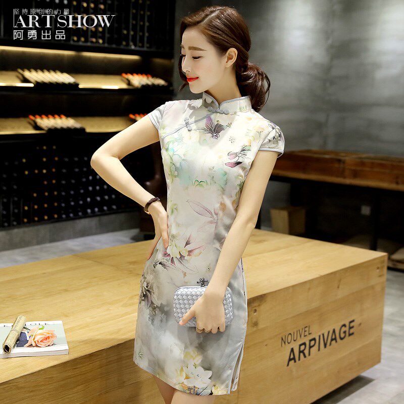2024新款修身真丝中长款旗袍改良版连衣裙夏季性感短款年轻款少女