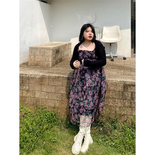 小胖噔 短款防晒外套女夏季胖mm度假显瘦微胖大码碎花吊带连衣裙