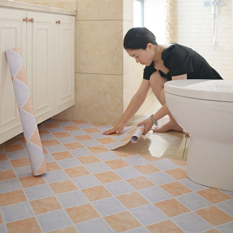 卫生间防水地贴墙纸自粘浴室专用地板厨房地面翻新木纹仿瓷砖贴纸