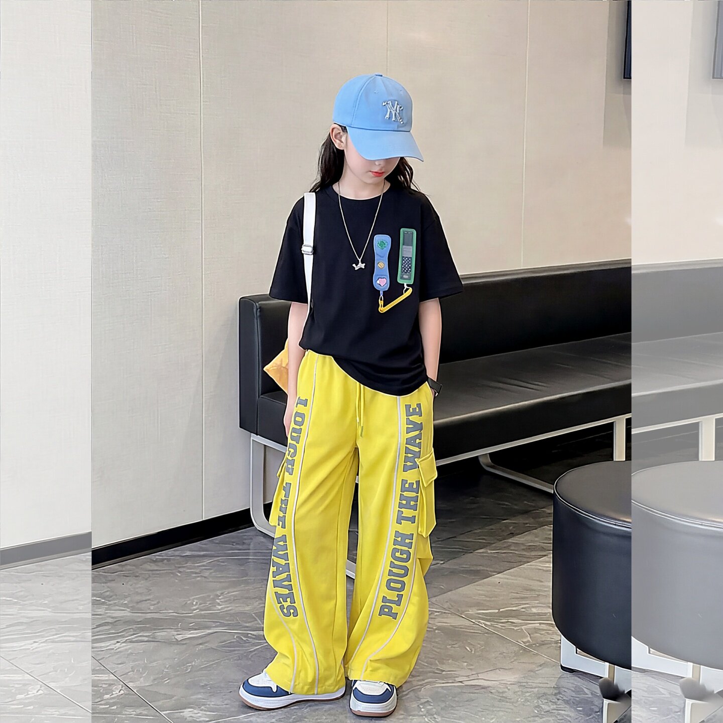 女童T恤套装夏季2026新潮酷短袖背心速干工装裤中大童爵士街舞服9