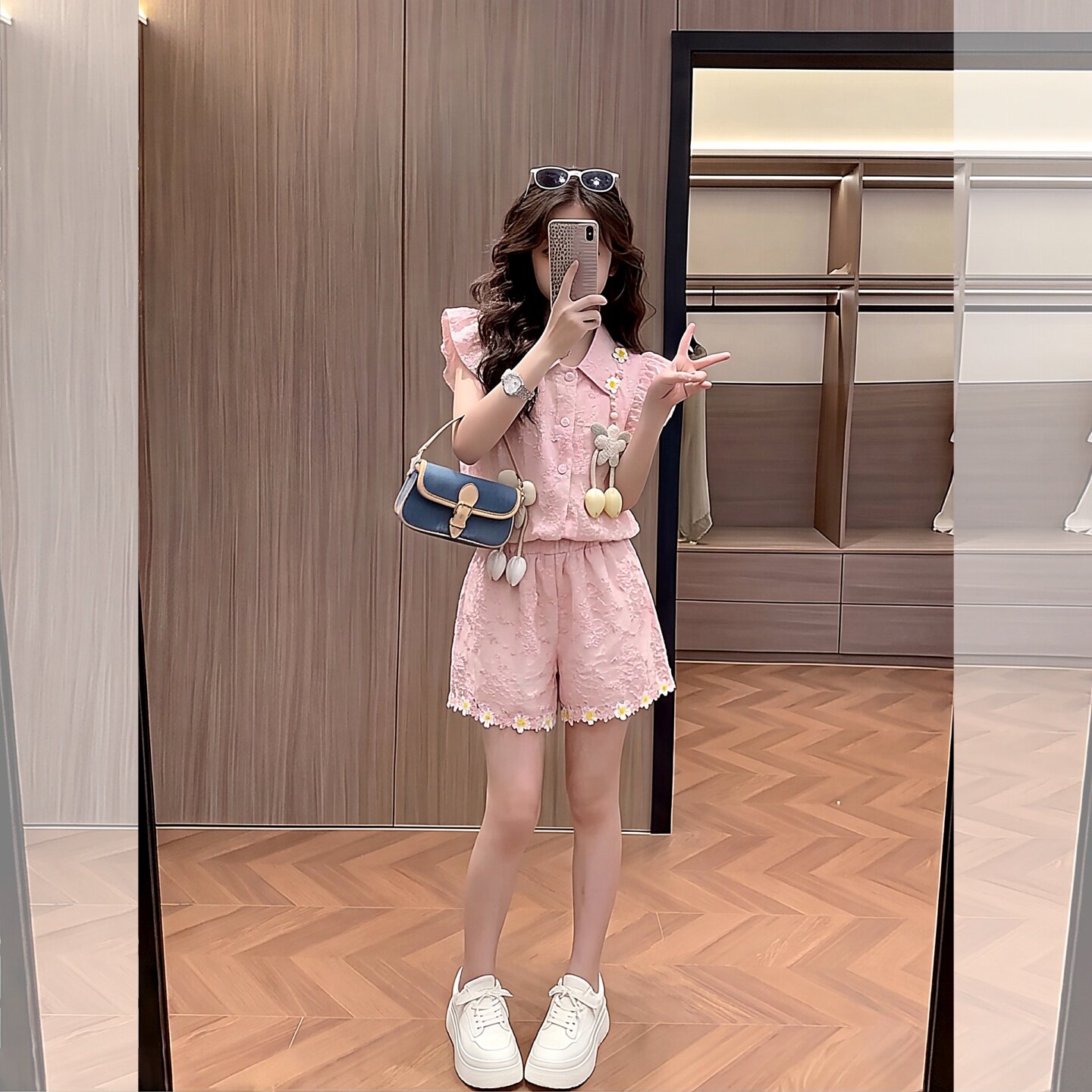 女童粉色飞袖花朵背心短裤两件套