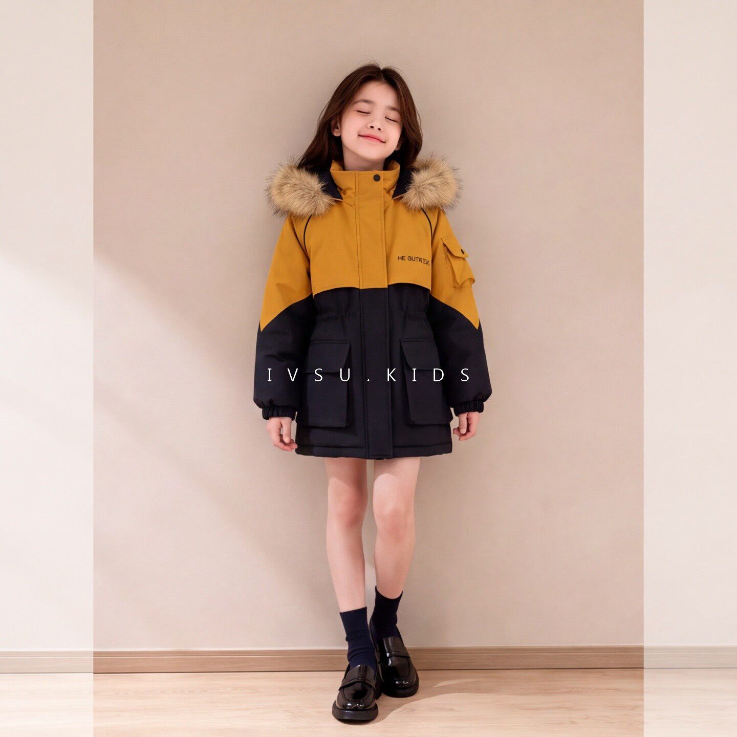 女童加厚冲锋衣秋冬款加绒派克服