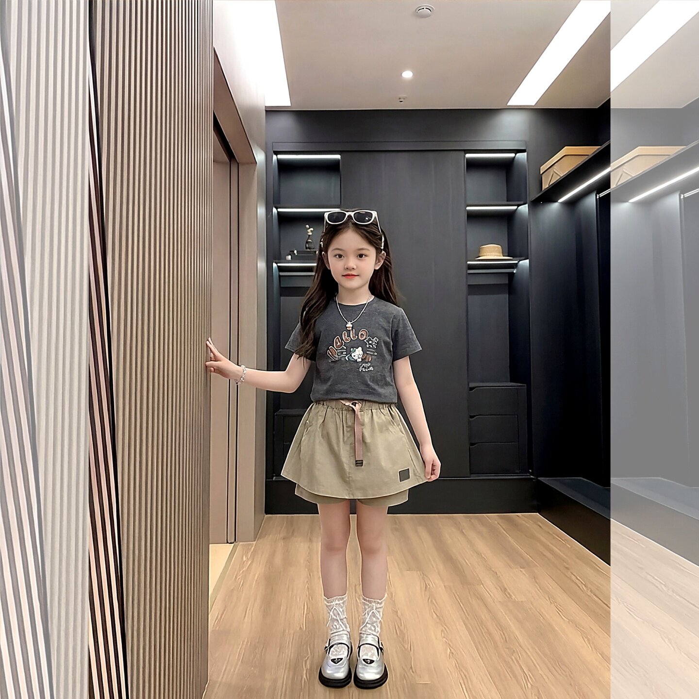 童夏季薄款套装2026新款女孩工装裤裙夏装女大童儿童时髦两件套衣