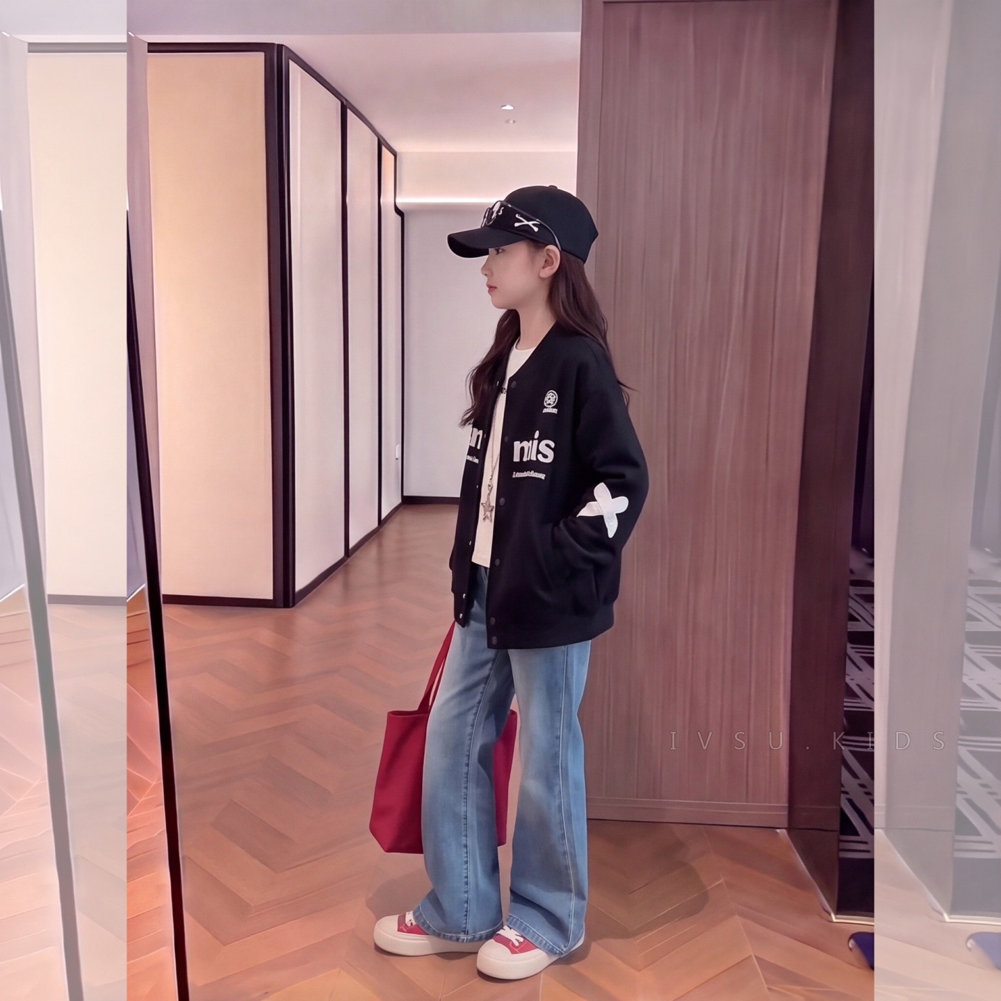 女童黑色蝴蝶棒球服外套套装秋装