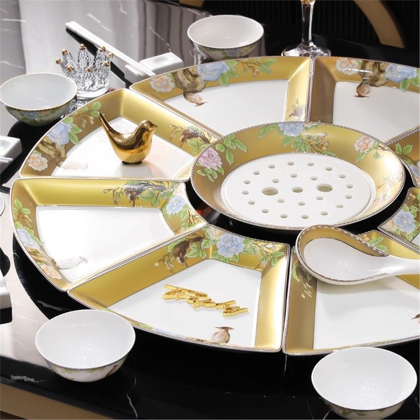 景德镇盘子家用碗碟拼盘陶瓷饭中式套装扇形碗盘圆桌组合团圆餐具