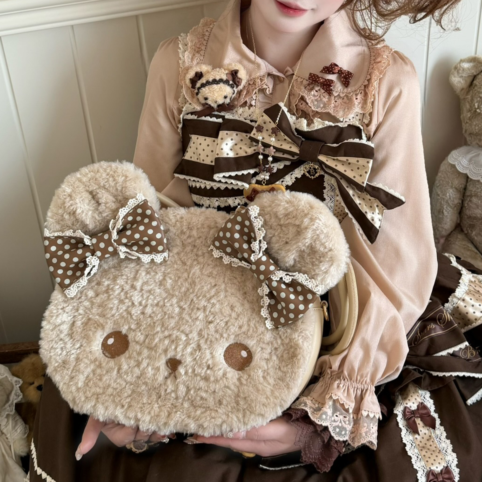 【现货】毛绒小熊饼lolita包可爱熊头单肩包双肩包甜系托特大头包,模玩/动漫/周边/娃圈三坑/桌游,lolita洛丽塔包袋,淘宝优惠券,粉丝福利购,淘宝优惠卷