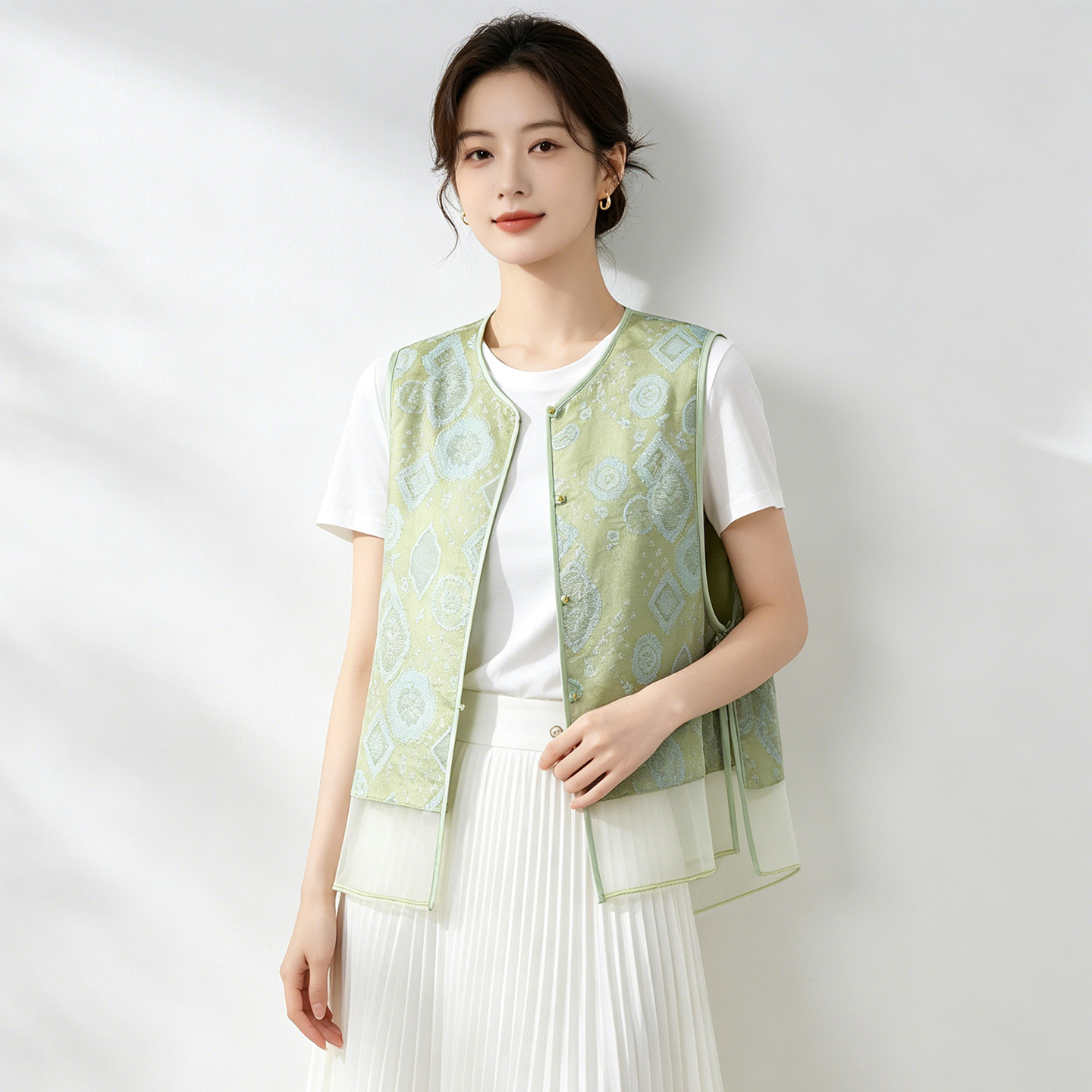 2026浮光锦新中式桑蚕丝印花马甲女优雅气质轻薄真丝马夹夏季罩衫