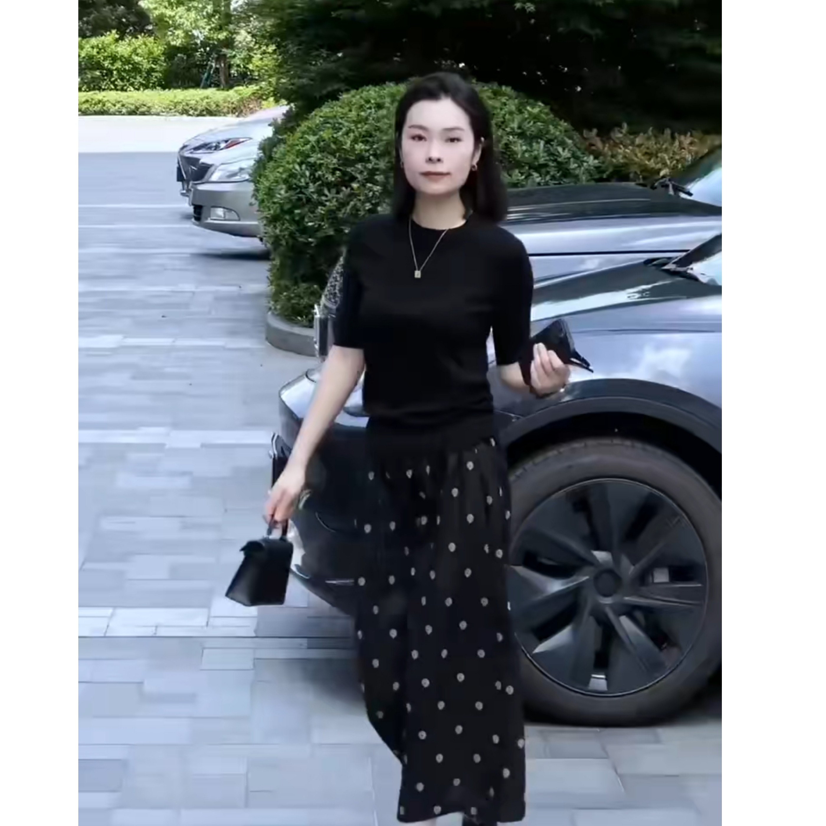 2026夏季新款简约时尚套装女黑色短袖T恤波点半身裙两件套高级感