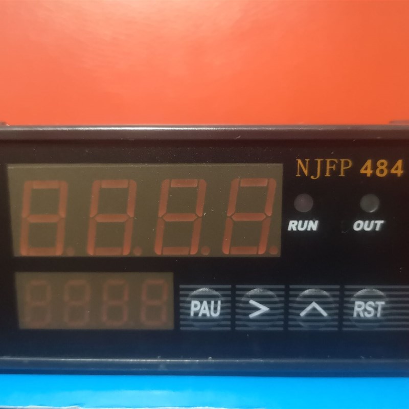 ZN86智能双数显计测器时间继电器NJFP484计数计时器转数表累时器