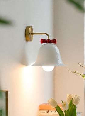 奶油风蝴蝶结壁灯北欧风卧室床头客厅背景装饰LED小铃铛小壁灯