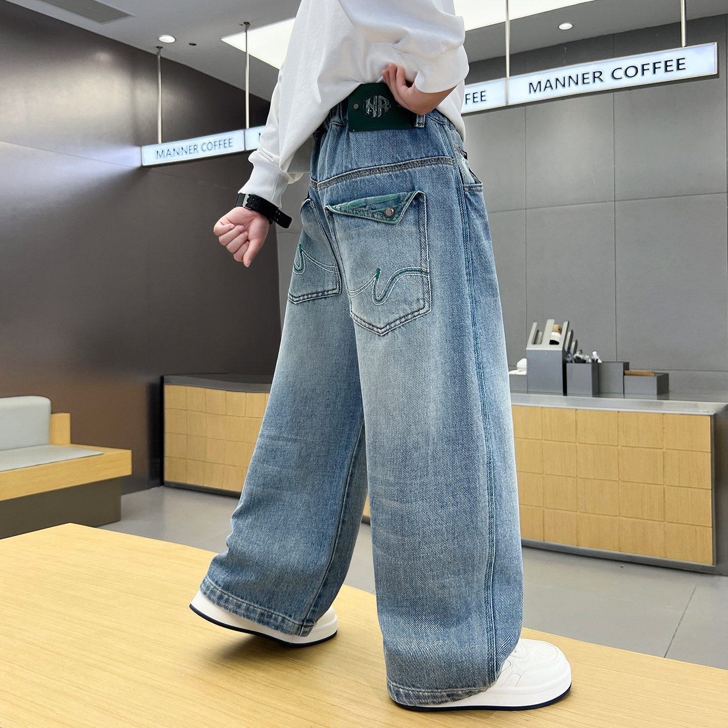 儿童牛仔裤春秋新款男童裤子春季蓝色直筒中大童长裤休闲宽松男孩