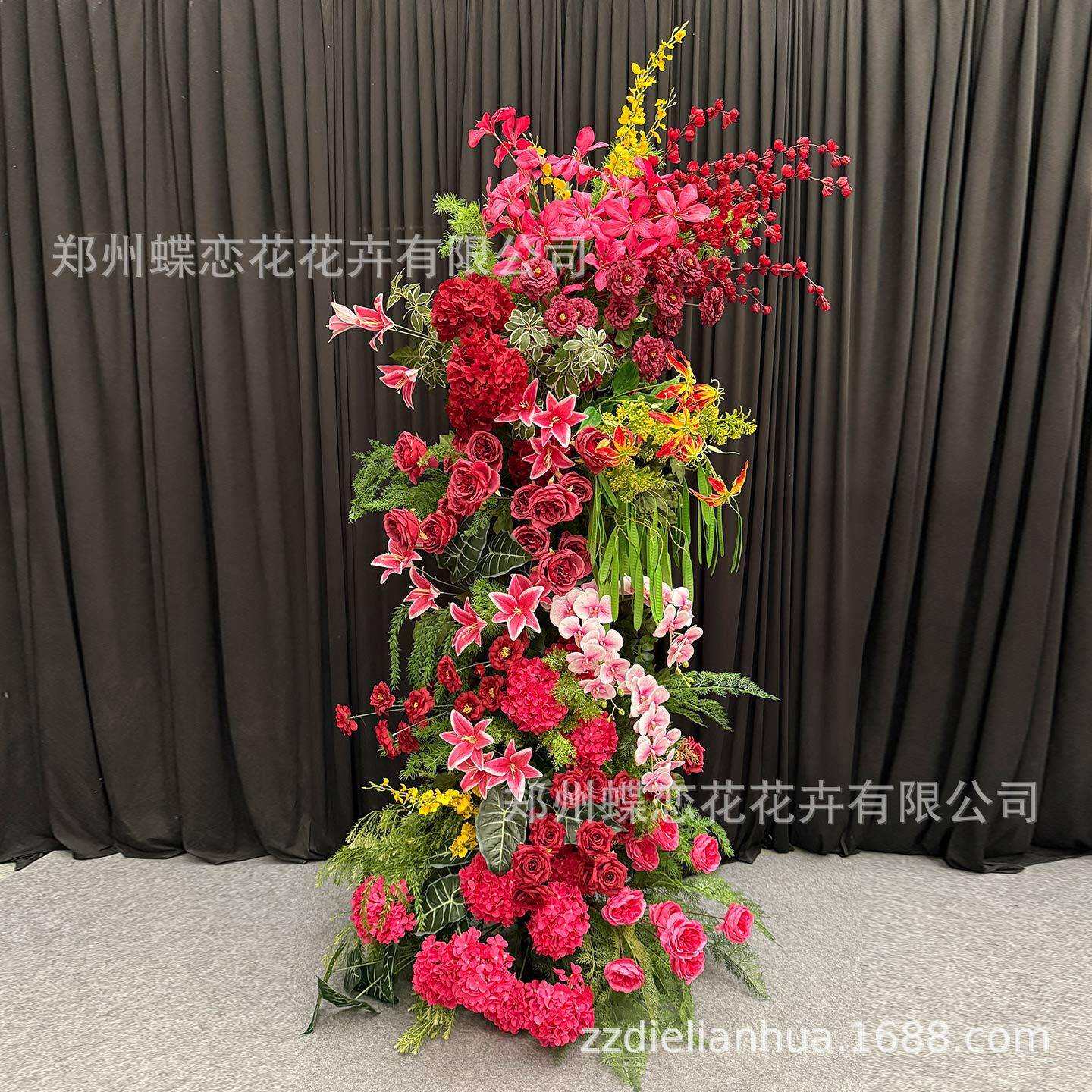 高档新中式红色牛角门拱门成品花艺结婚门口喜庆摆件婚礼背景花艺