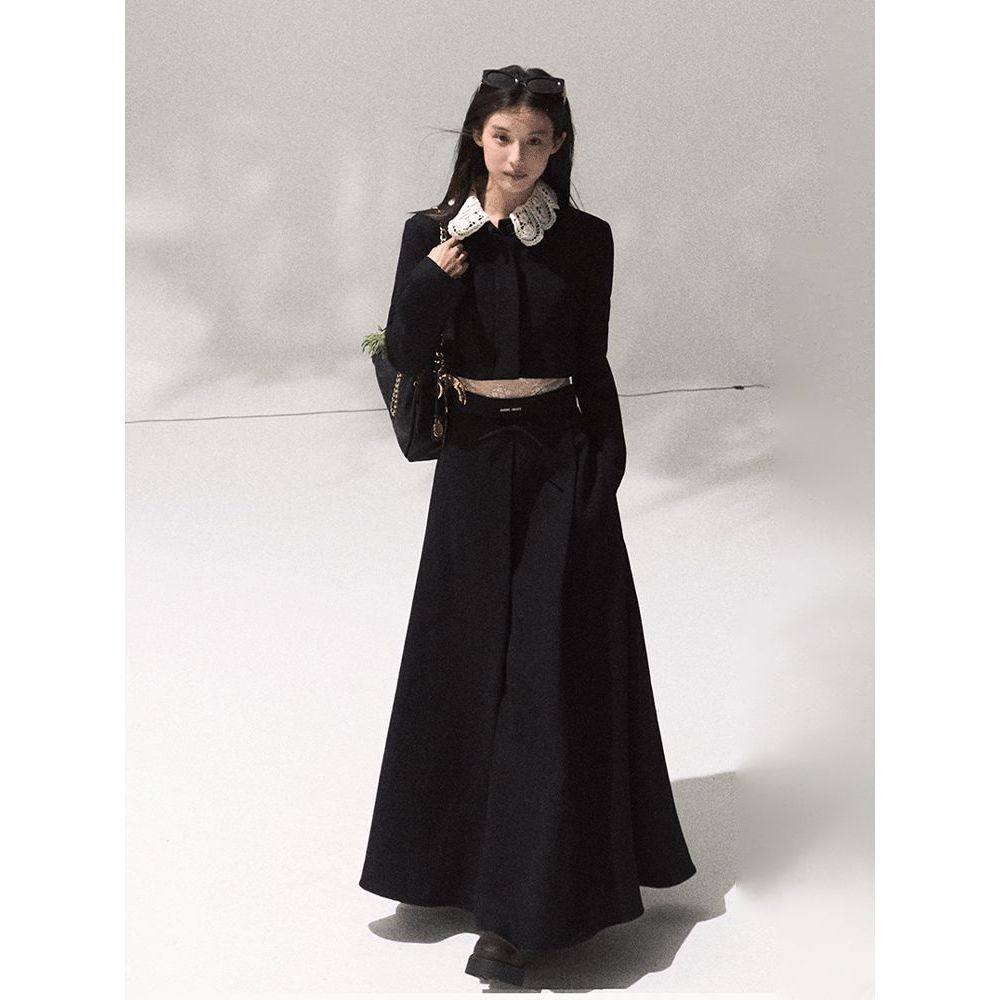 各自的月亮 赫本风黑色气质套装短款正肩显瘦上衣+高腰半裙两件套