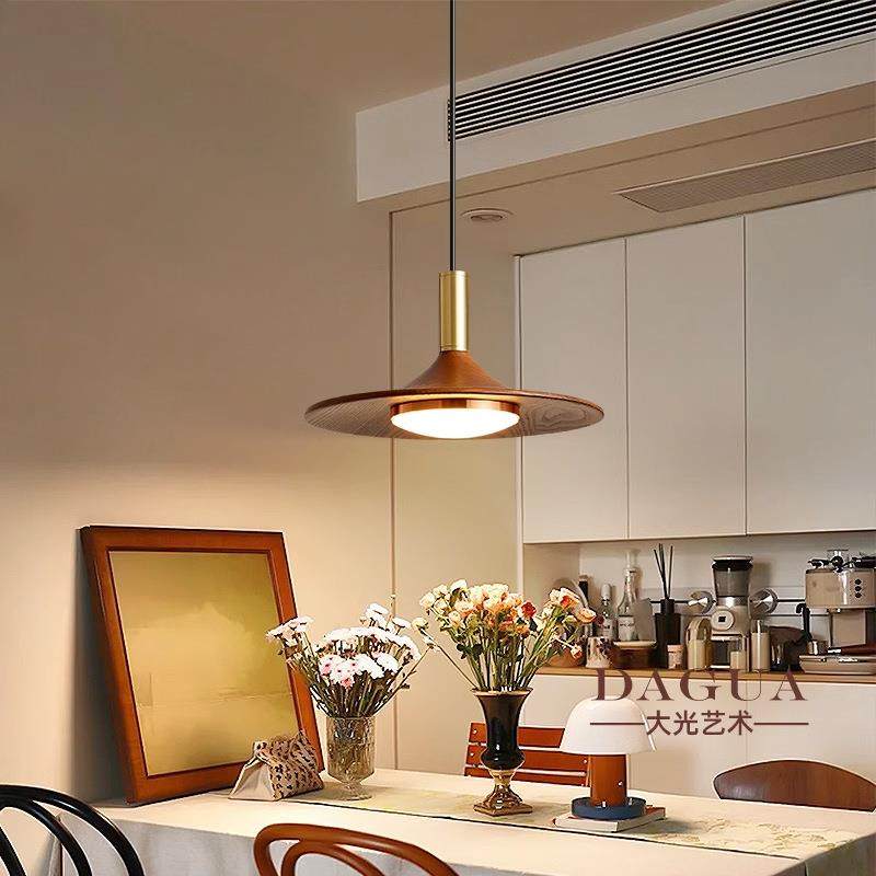 餐厅吊灯法式奶油风简约餐桌吧台飞碟灯胡桃木卧室房间床头小吊灯,家装灯饰光源,智能吊灯,淘宝优惠券,粉丝福利购,淘宝优惠卷