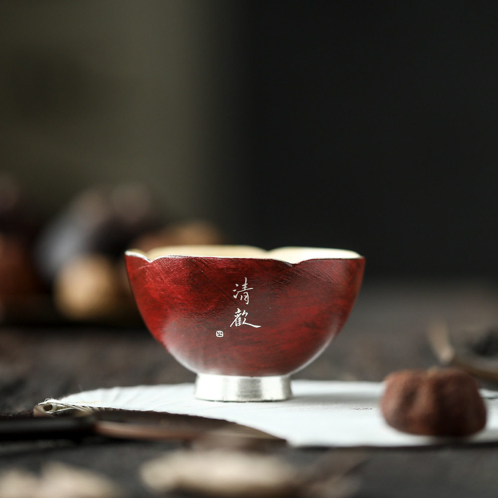 故宫红颜色釉纯手工薄胎瓷泥杯新手友好花口鎏银杯诗文主人杯文人