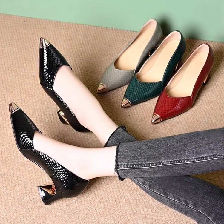 法式尖头高跟鞋女2026年新款春秋季粗跟中跟皮鞋复古真皮气质单鞋