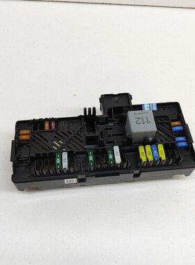 宾士C级E级GLC前机舱保险丝盒W20W214W254C180C200C200C300GLC350