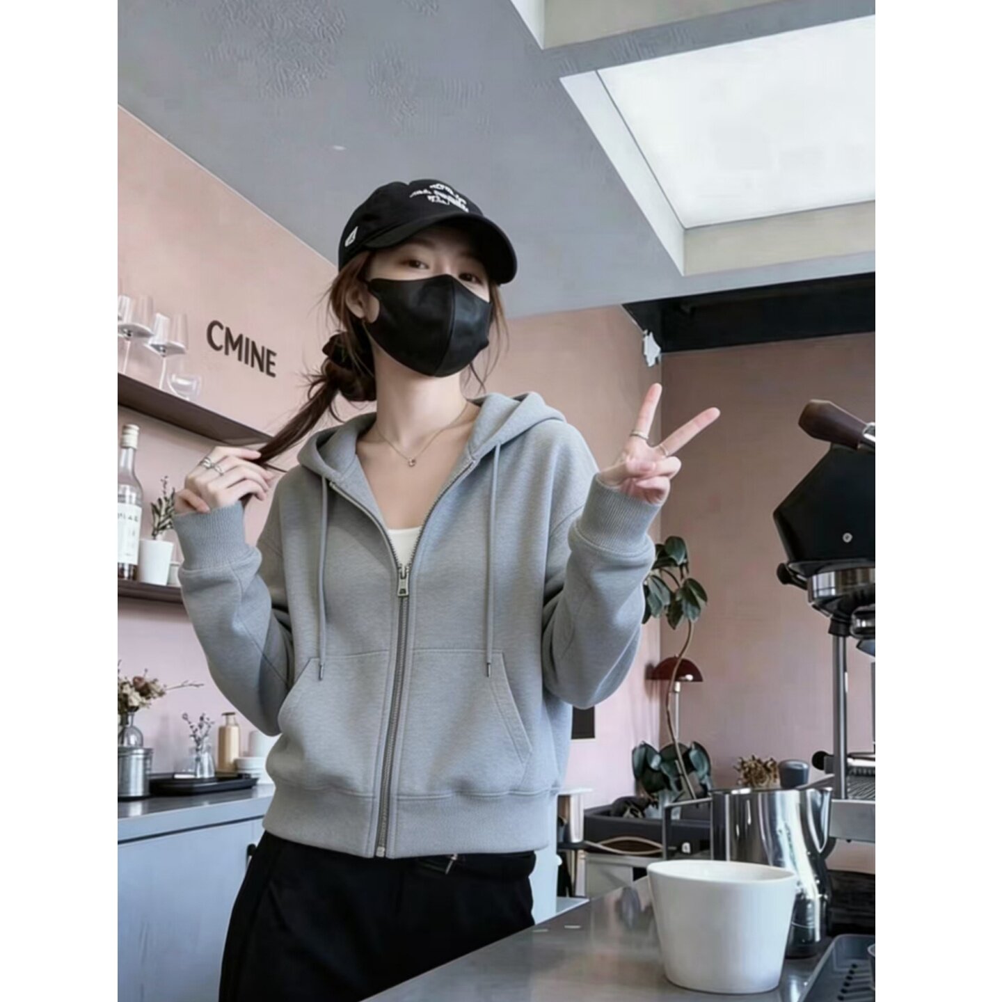 韩版灰色连帽卫衣女2026早秋季新款宽松拉链开衫休闲短款显瘦外套