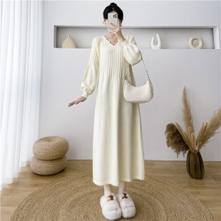 孕妇大码宽松遮肚子针织毛衣连衣裙女秋冬高级感长款打底内搭长裙