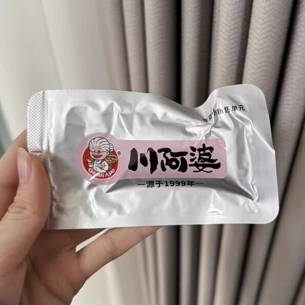 川阿婆杏鲍菇金针菇海带豆卷组合香辣休闲追剧解馋饱腹零食品小吃