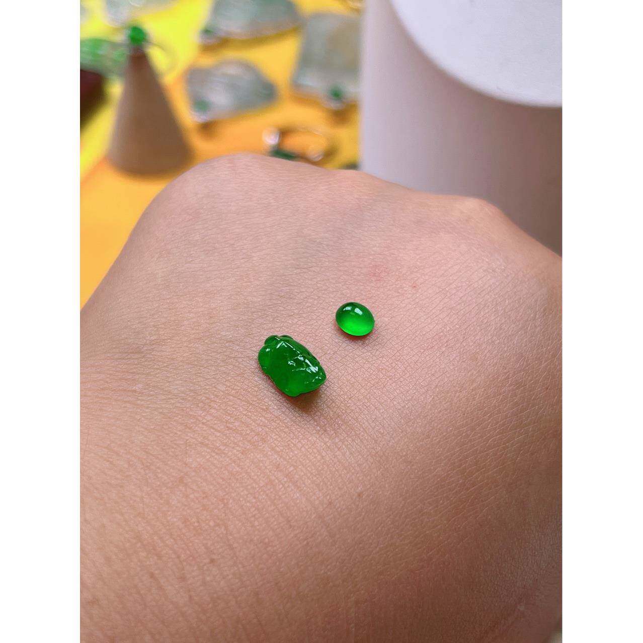 翡翠小精品貔貅镶嵌小滴溜冰阳绿貔貅高冰葫芦一手满绿葫芦
