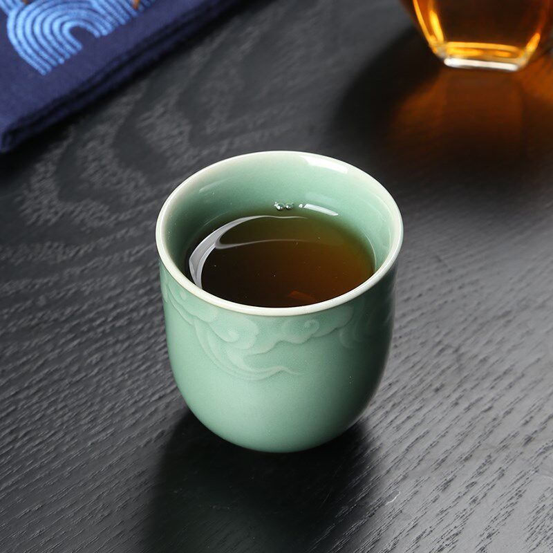青瓷功夫茶具闻香杯陶瓷主人杯单杯家用弟窑梅子青品茗杯小茶碗盏