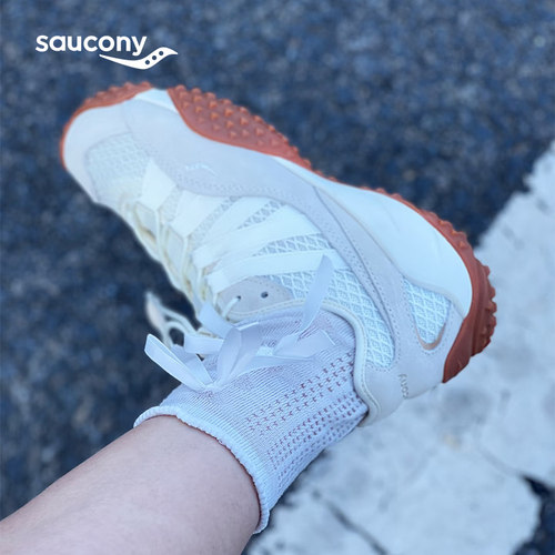 Saucony索康尼SURGE SPIKES 80S女子透气复古潮流跑鞋运动休闲鞋