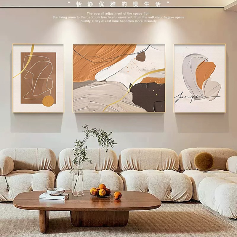 客厅三连装饰画灰色沙发背景墙挂画轻奢高级感大气侘寂风抽象壁画