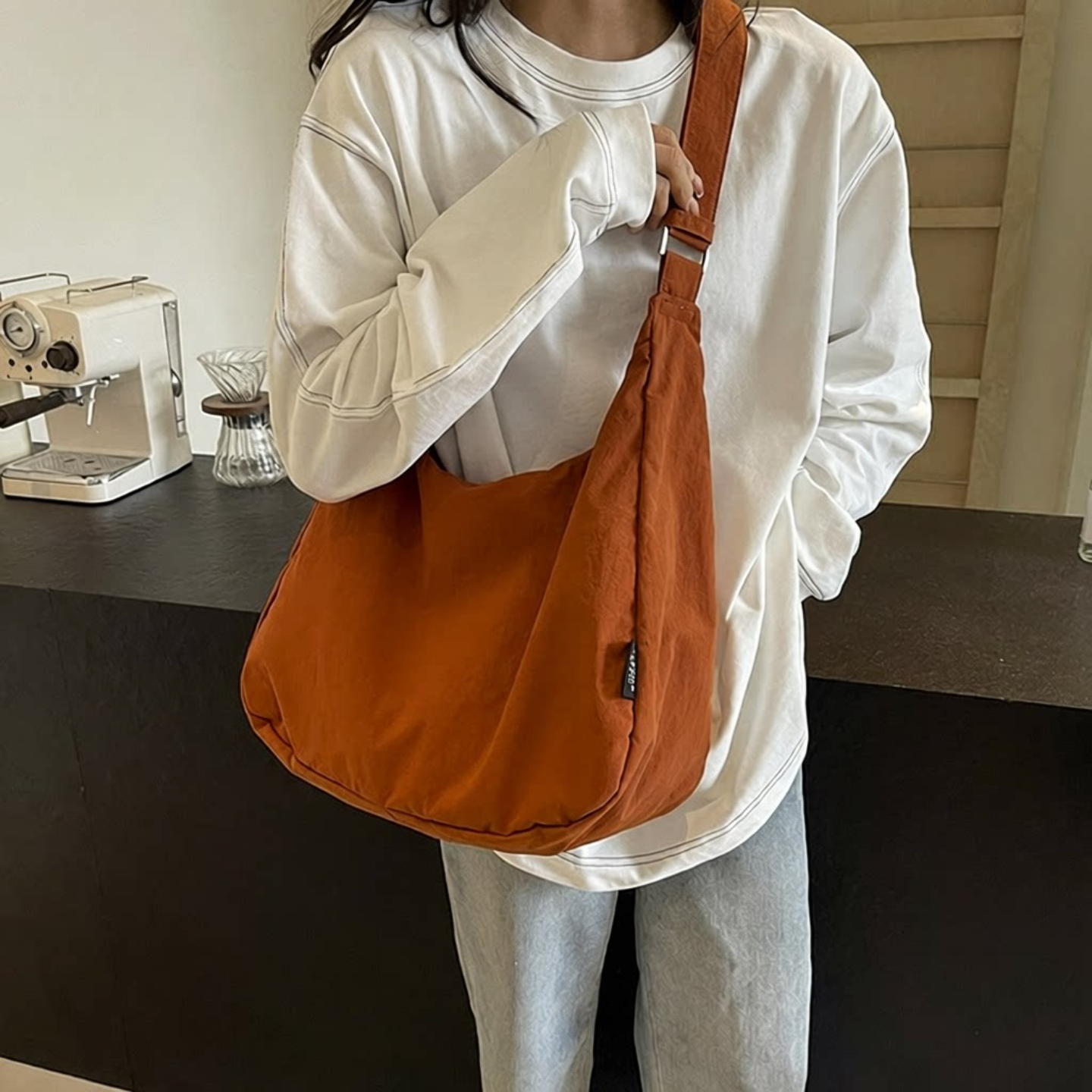 轻便休闲日系帆布斜挎包女韩国大容量托特包上课包通勤上班单肩包