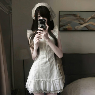 白色连衣裙女夏日绝美初恋小白裙夏天巨好看裙子清纯掐腰a字短裙