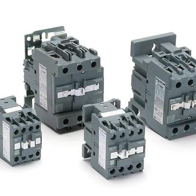 正品施耐德接触器 Schneider LC1E0610 LC1N0610 0910 1210 1801