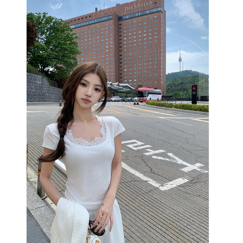 paosweet 奶咖蕾丝T 纯欲蕾丝拼接设计感大U领修身显瘦短袖T恤女