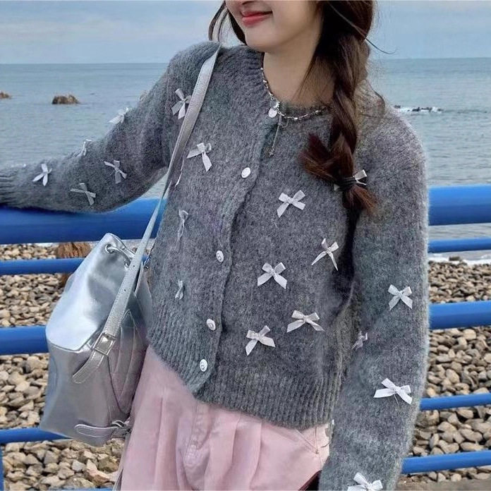 蝴蝶结针织开衫女2025秋冬新款韩版宽松设计感温柔风别致毛衣外套,女装/女士精品,毛衣,淘宝优惠券,粉丝福利购,淘宝优惠卷