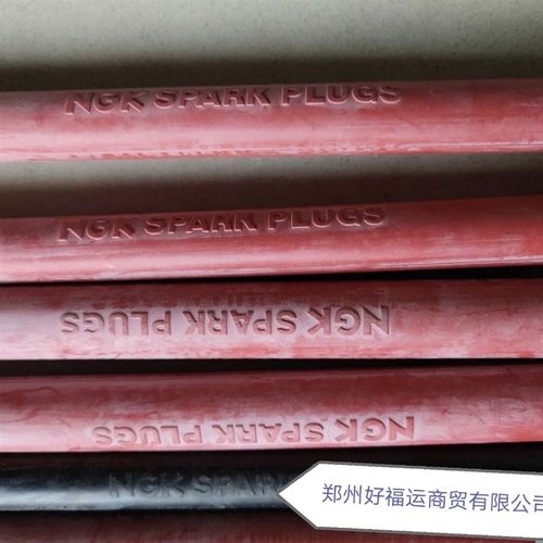 纯正NGK火花塞拆卸橡胶棒专用工具火花塞橡胶套筒胶棒火嘴安装锥