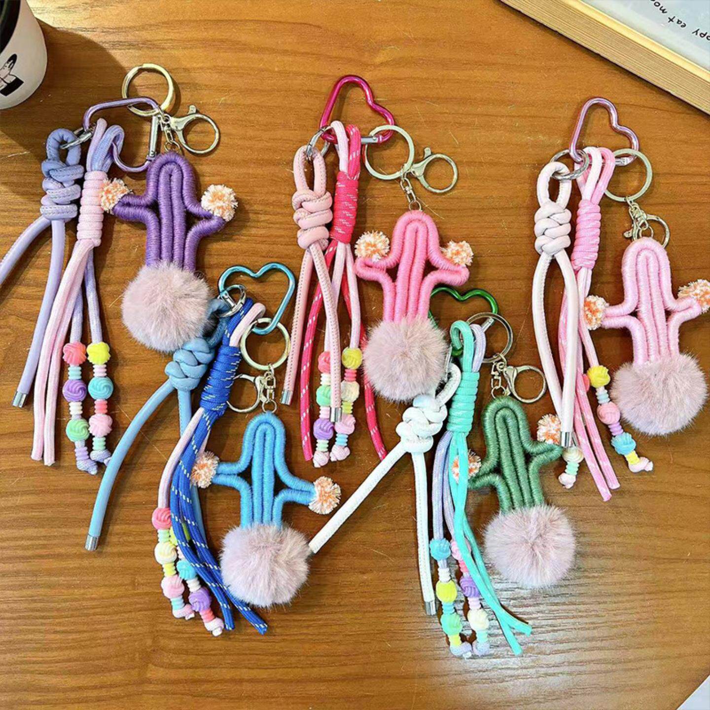创意毛球仙人掌节节扣钥匙链可爱包包挂件汽车钥匙链小礼品