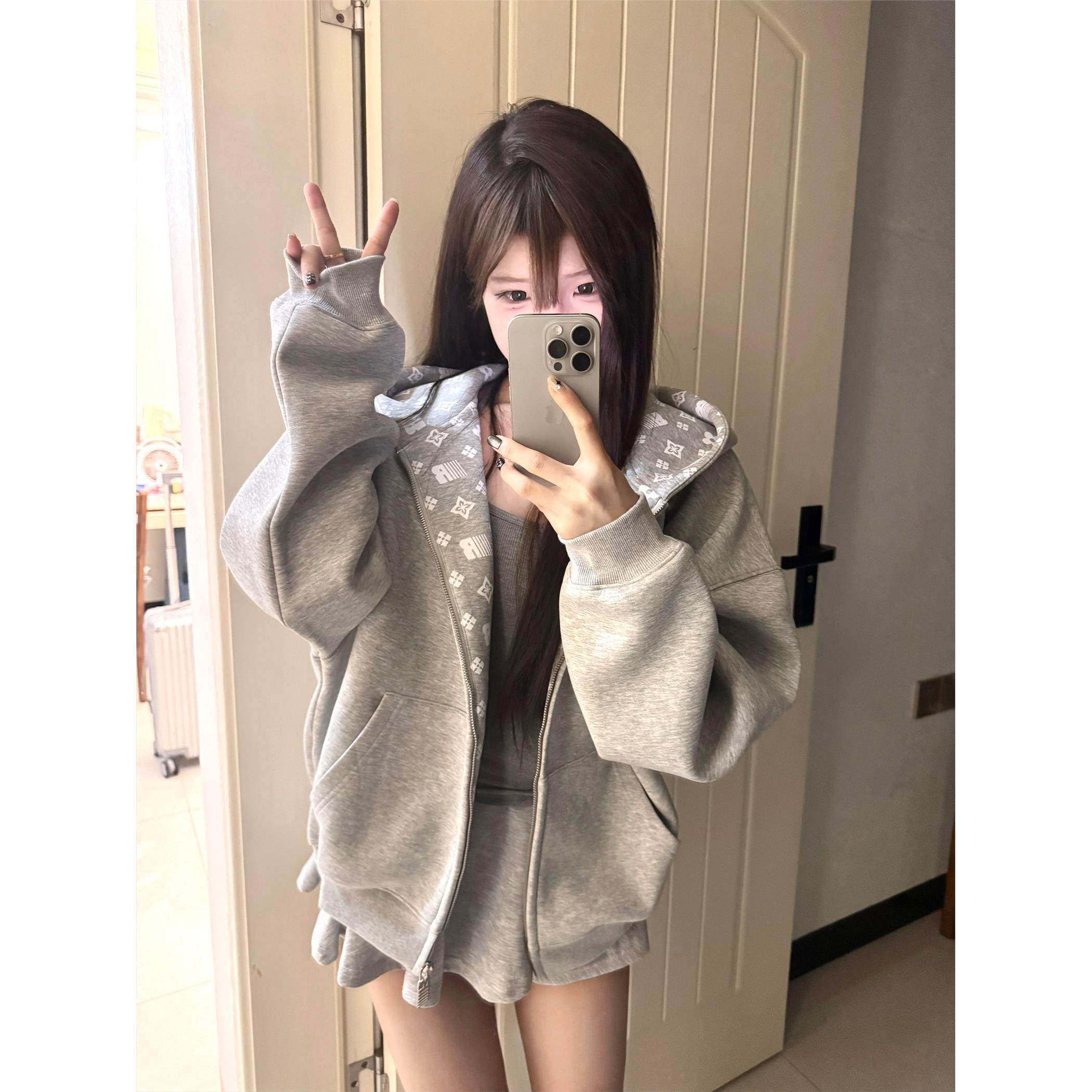 2025新款秋季开衫灰色连帽卫衣女秋冬字母印花假两件宽松外套上衣,女装/女士精品,卫衣/绒衫,淘宝优惠券,粉丝福利购,淘宝优惠卷