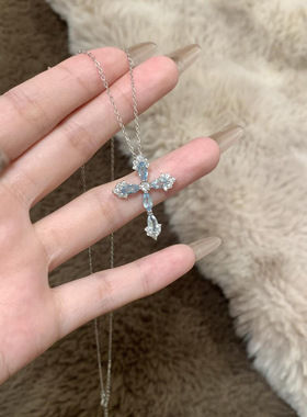 时尚清冷高级感蓝色十字架吊坠女