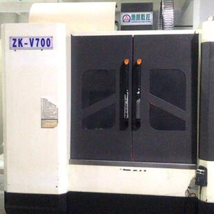 工厂在位低价处理V7加工中心壹台