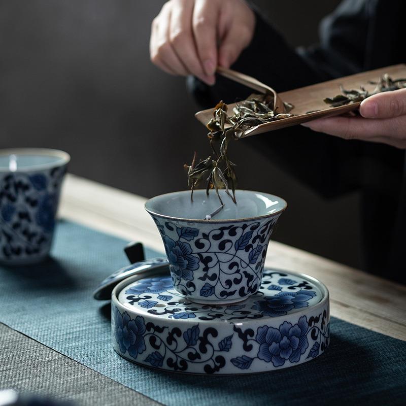 青花瓷盖碗带小茶盘仿古陶瓷茶具茶碗复古创意家用泡茶器大号三才