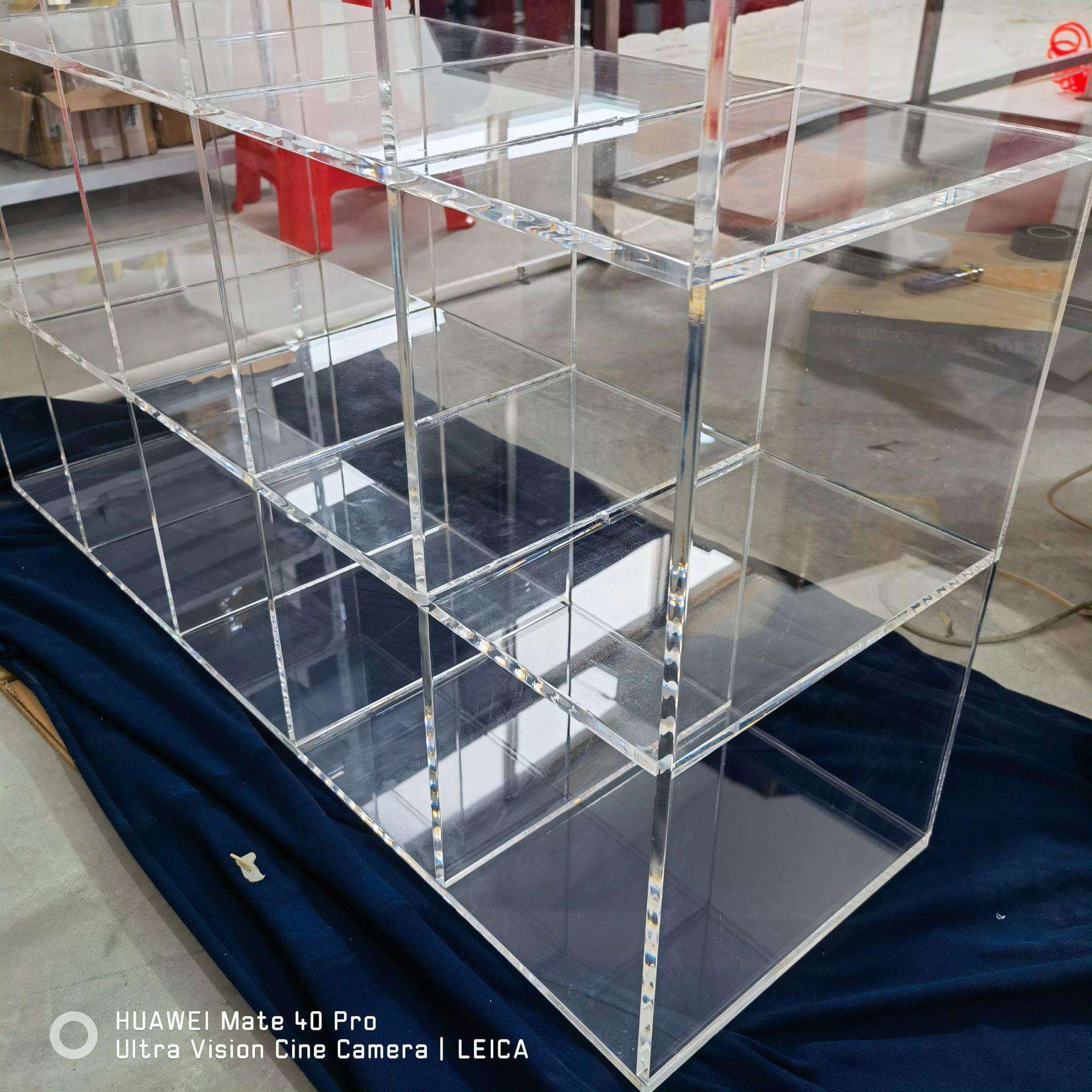 中山厂家亚克力展示柜彩色渐变亚克力酒店用品柜红酒柜带灯展示柜