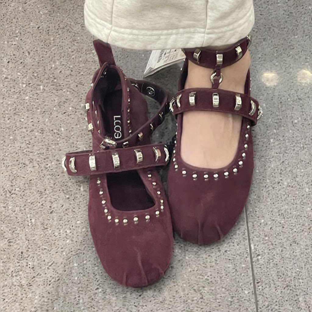 春季新品 复古铆钉浅口玛丽珍鞋女平底一字带圆头芭蕾单鞋