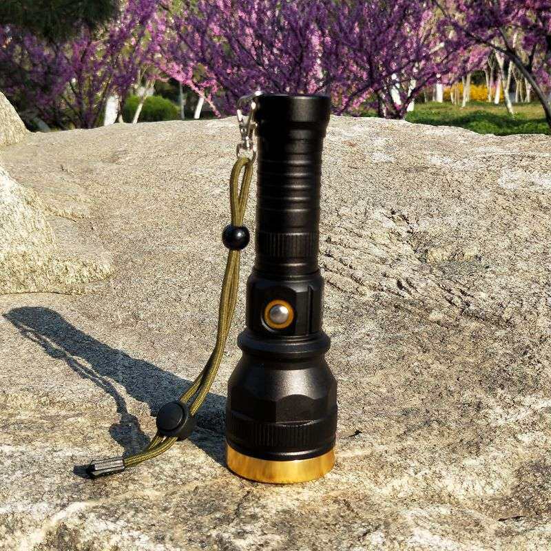 T6强光LED铝合金手电筒户外大功率远射夜钓照明灯充电式调光手电