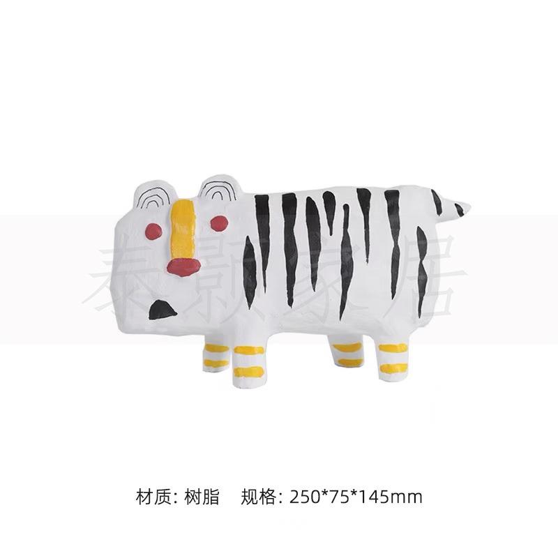 样板间儿童房书桌书柜摆件黑白波点可爱猫咪摆件男女孩软装装饰品