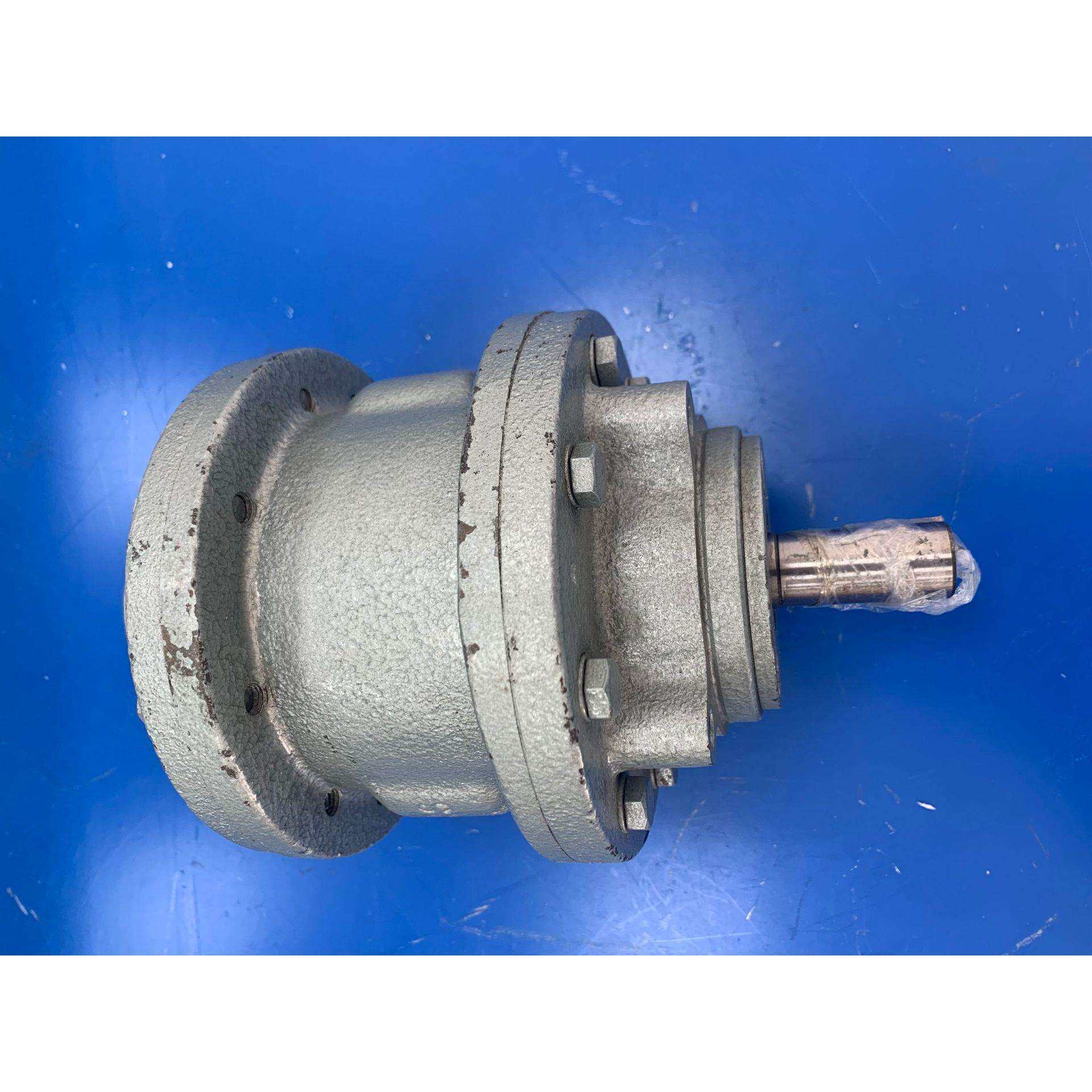 通又顺TONSON叶片式气动马达V8-F马达马力5.25HP 扭力15NM气缸