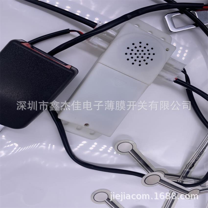 厂家供应客车校车带5号电池安全带语音报警盒薄膜压力开关一拖二
