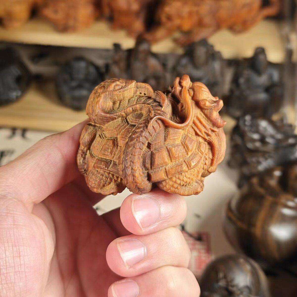 崖柏陈化料木雕把件玄武龙龟文玩盘玩乌龟玄武摆件装饰车摆件
