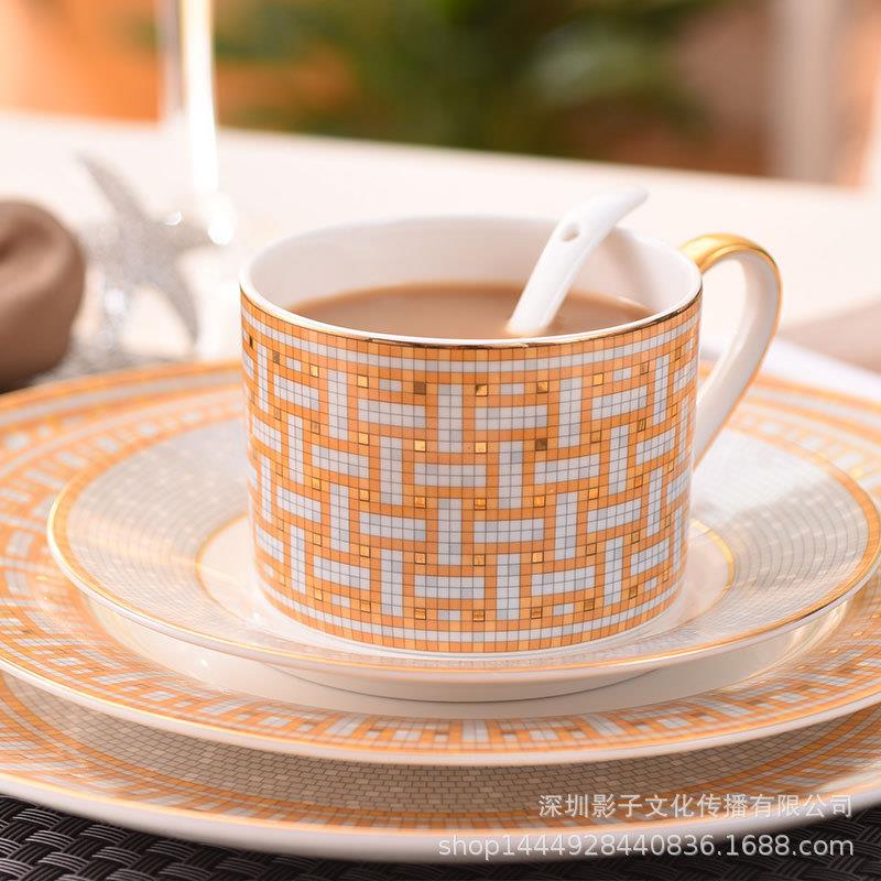 跨境网红简约欧式现代清新陶瓷西餐盘子骨瓷杯碟牛排摆件餐具装饰