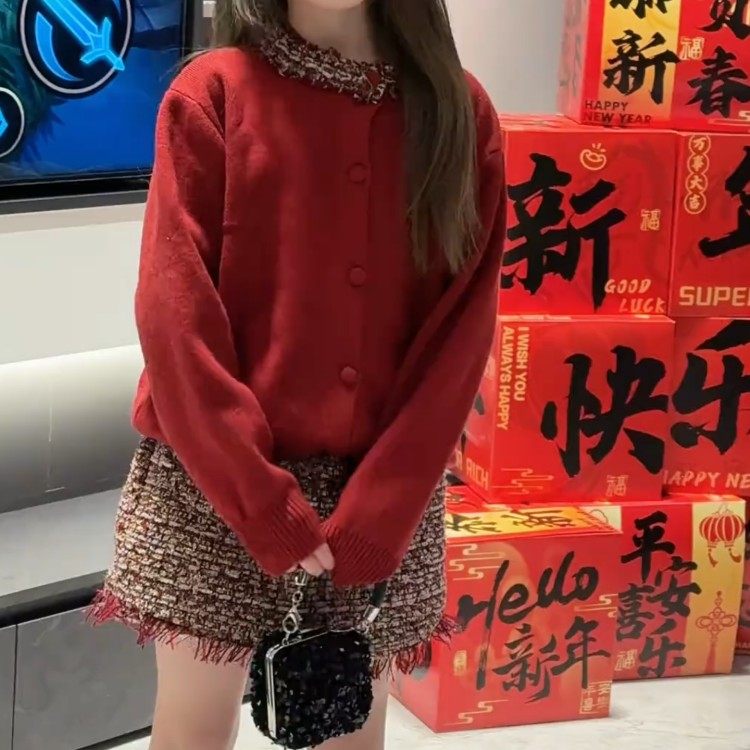 女童红色毛衣格子半身裙套装2026新款冬装本命年加厚针织衫小香风
