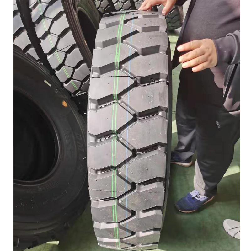 钢丝胎 1200r20卡车轮胎 渣土车防爆轮胎 矿山轮胎全钢丝轮胎